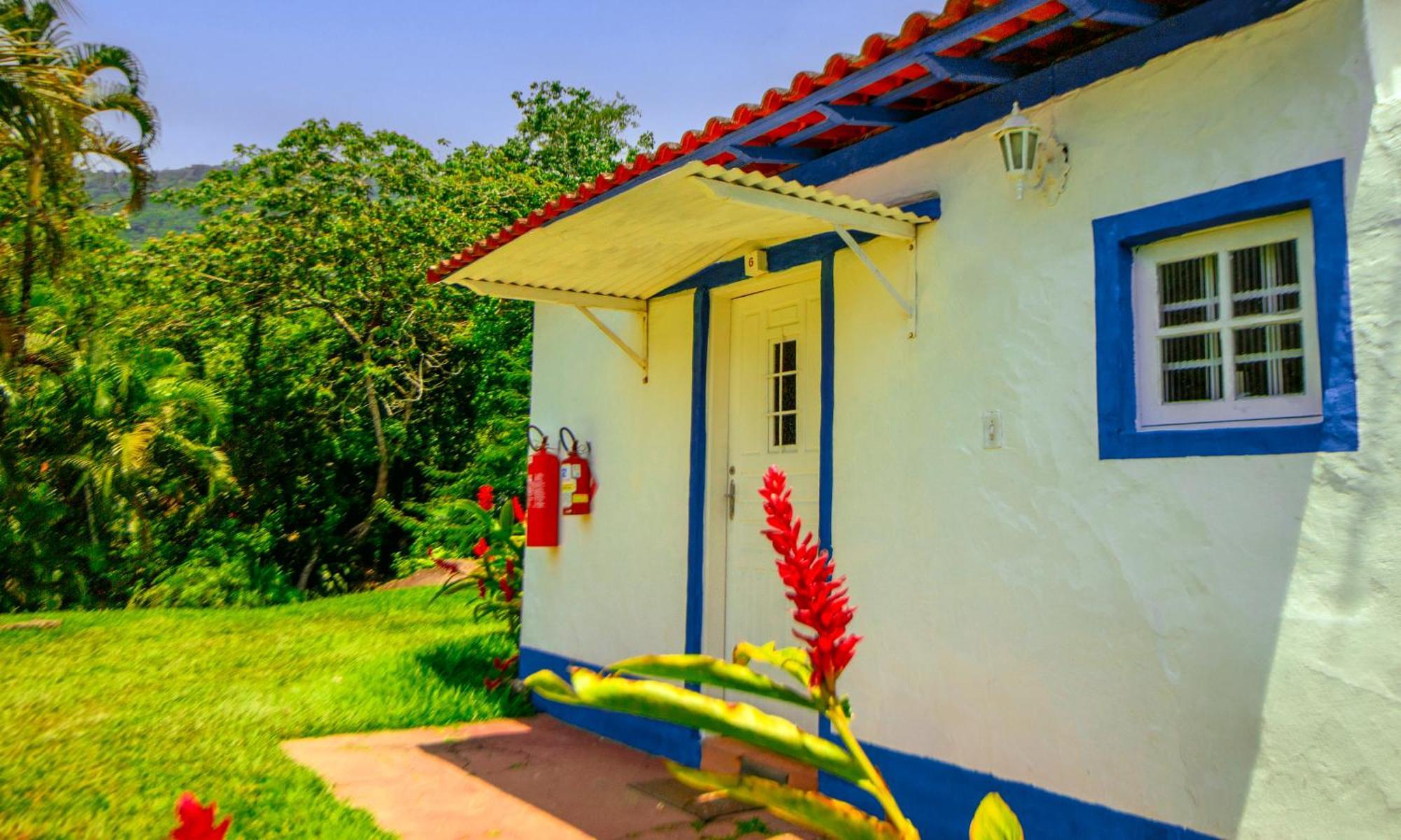 Velinn Pousada Bromelias Ilhabela Bagian luar foto