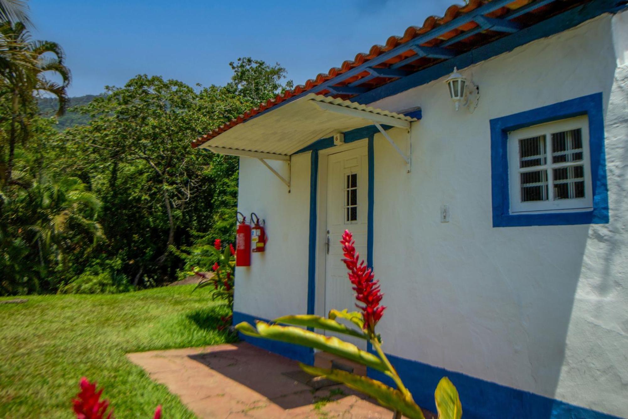 Velinn Pousada Bromelias Ilhabela Ruang foto
